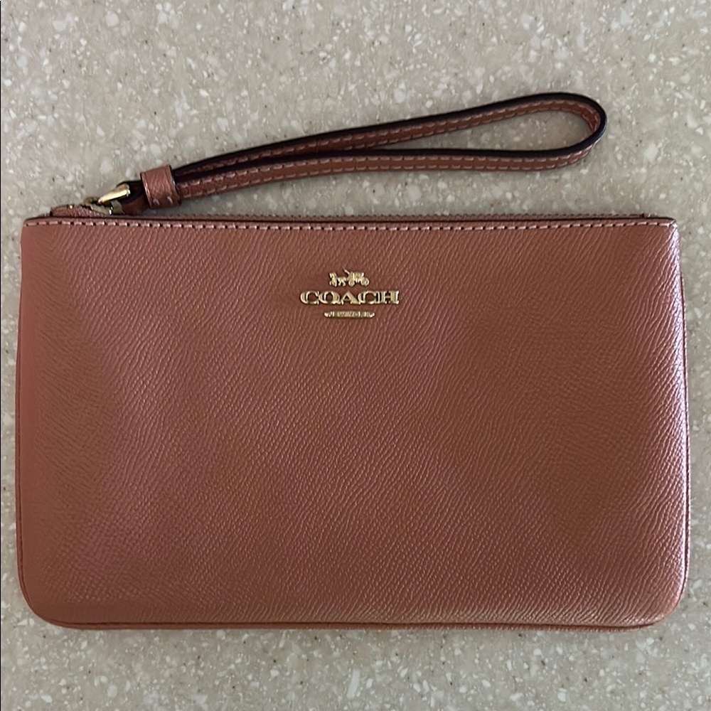 Coach light pink  Leather Wristlet